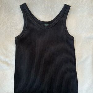 black ribbed tank
